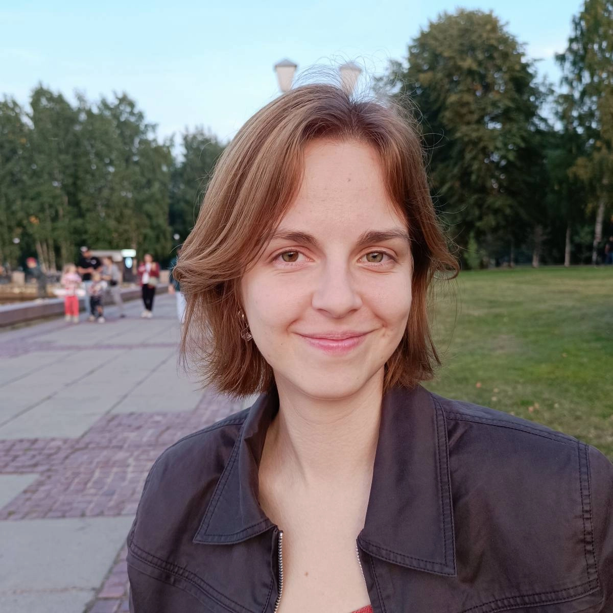 Надежда Попова | Сетка — социальная сеть от hh.ru