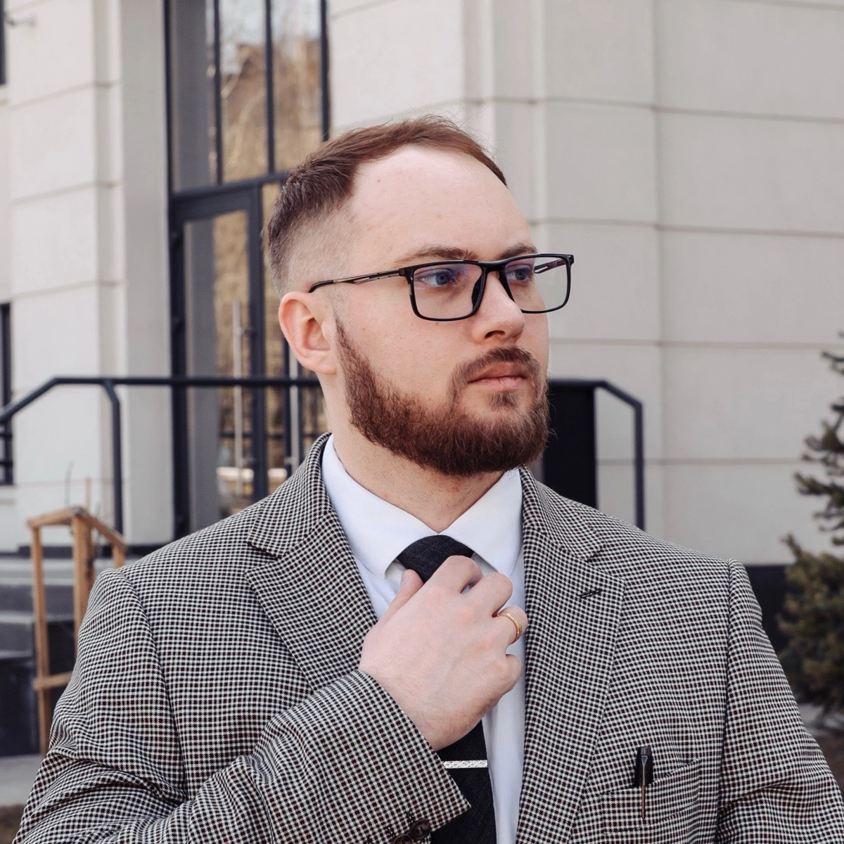 Евгений Иванов