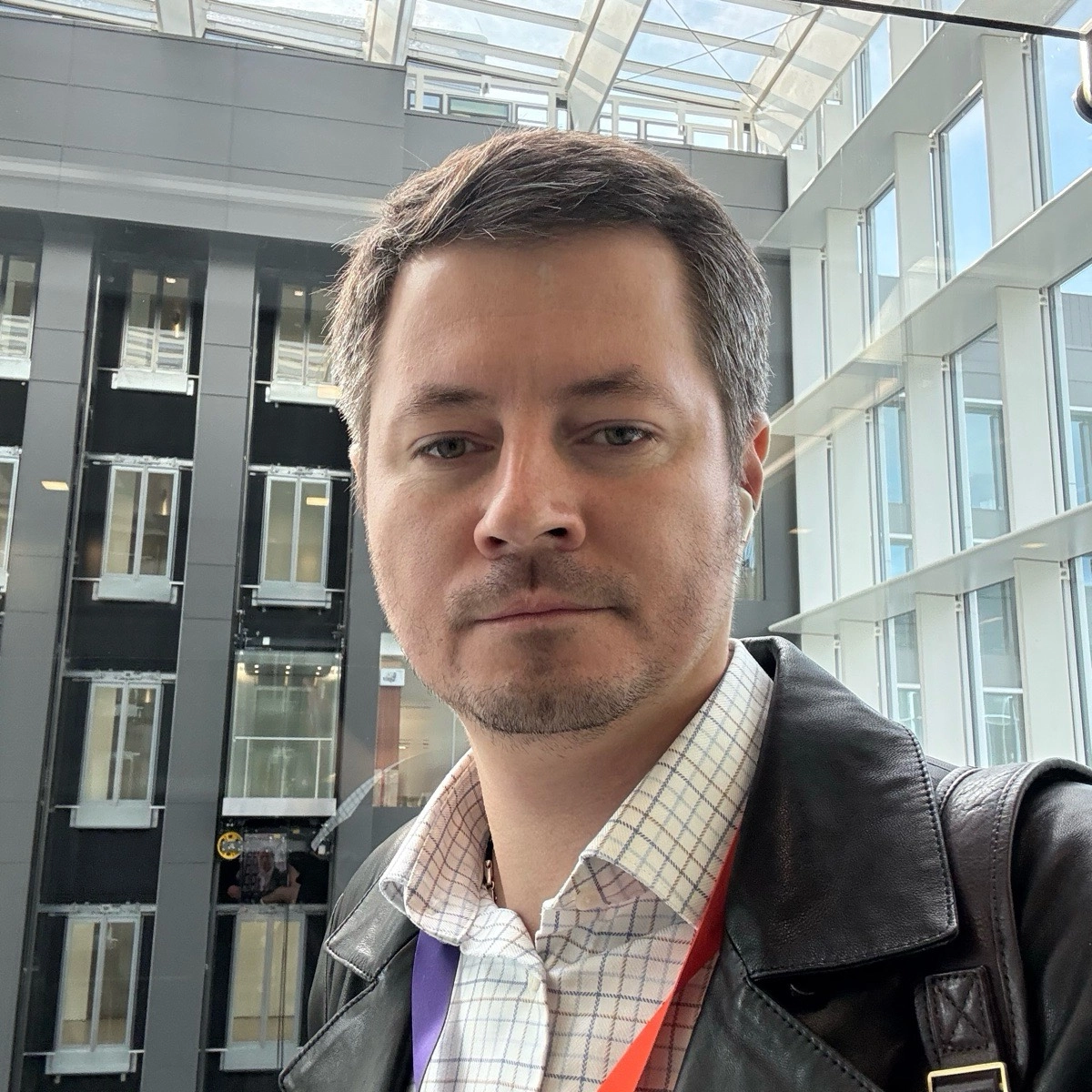 Sergey Avdeev | Сетка — социальная сеть от hh.ru