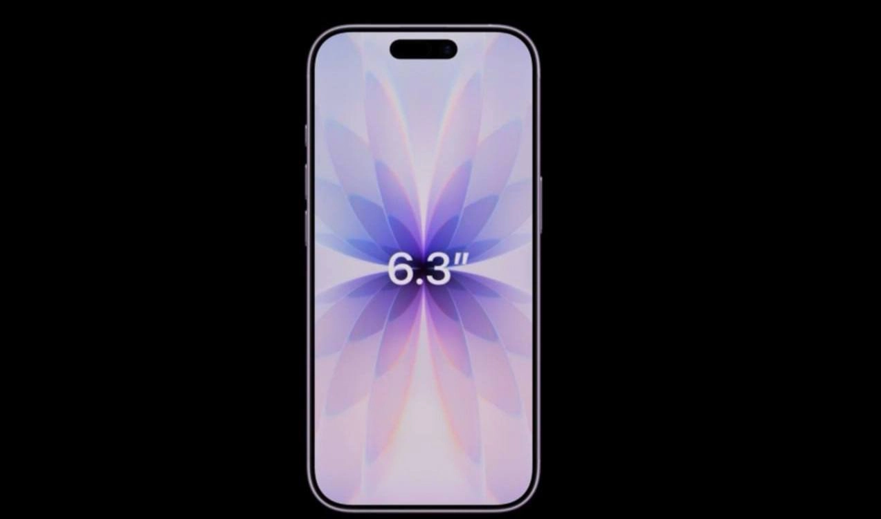 Apple представила iPhone 17 📱
• Увеличенный 6,3-дюймовым дисплей с частотой обновления 120 Гц;
• Новый процессор A19: 6-ядерный CPU и 5-ядерный GPU работают на 20% быстрее, чем у iPhone 16;
• Технолог... | Сетка — социальная сеть от hh.ru