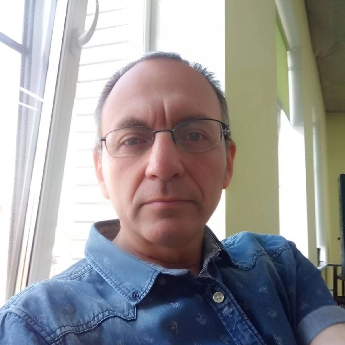 Александр Мандров