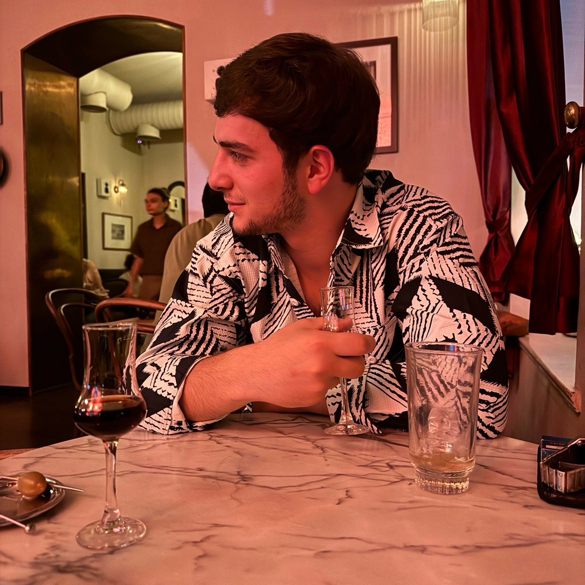 Артем Аршакович | Сетка — социальная сеть от hh.ru