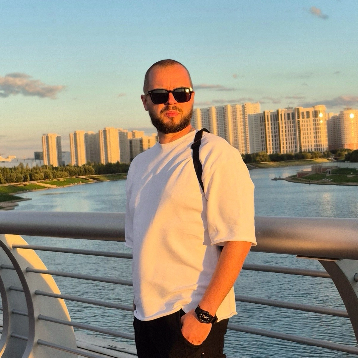 Олег Подельщиков