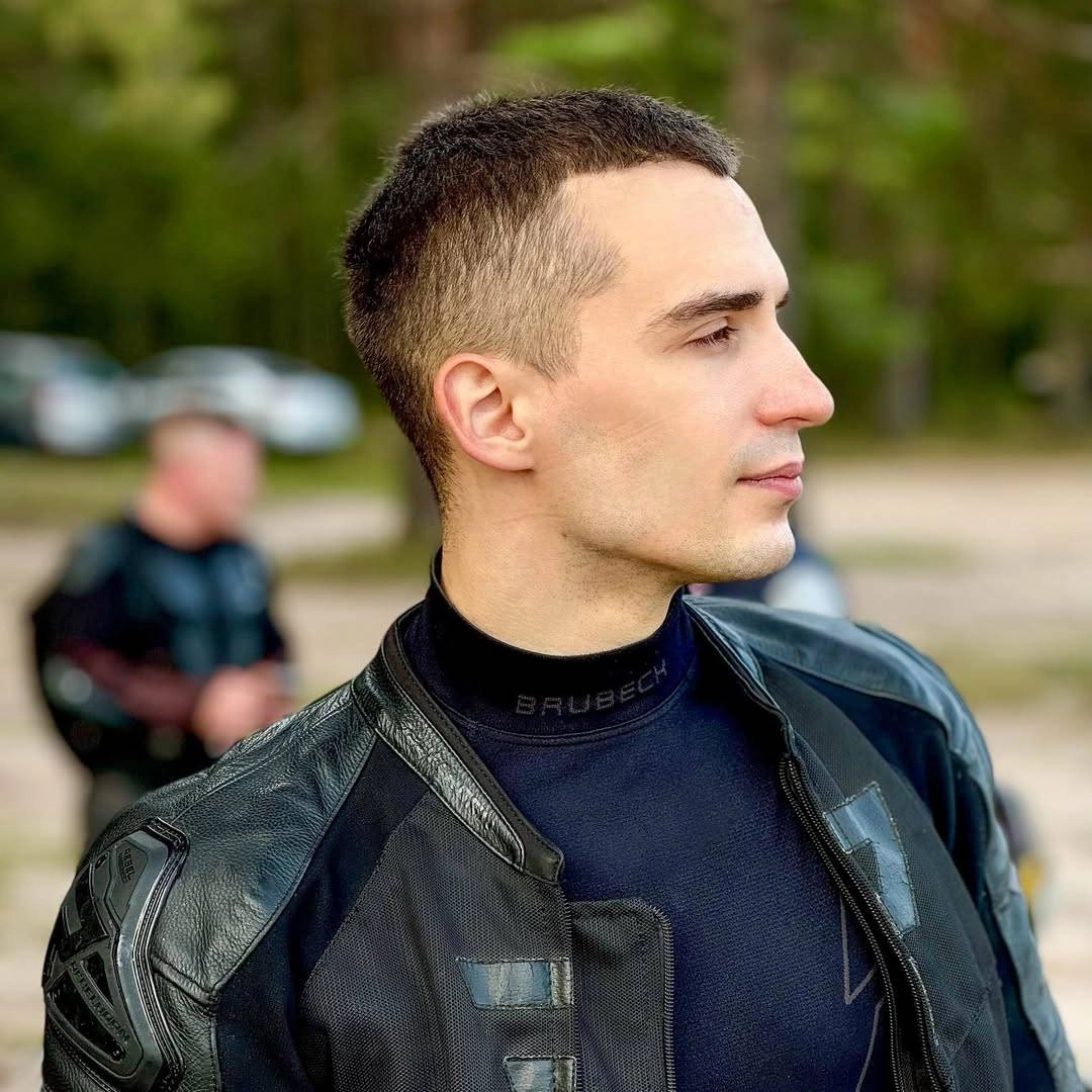 Виктор Костин