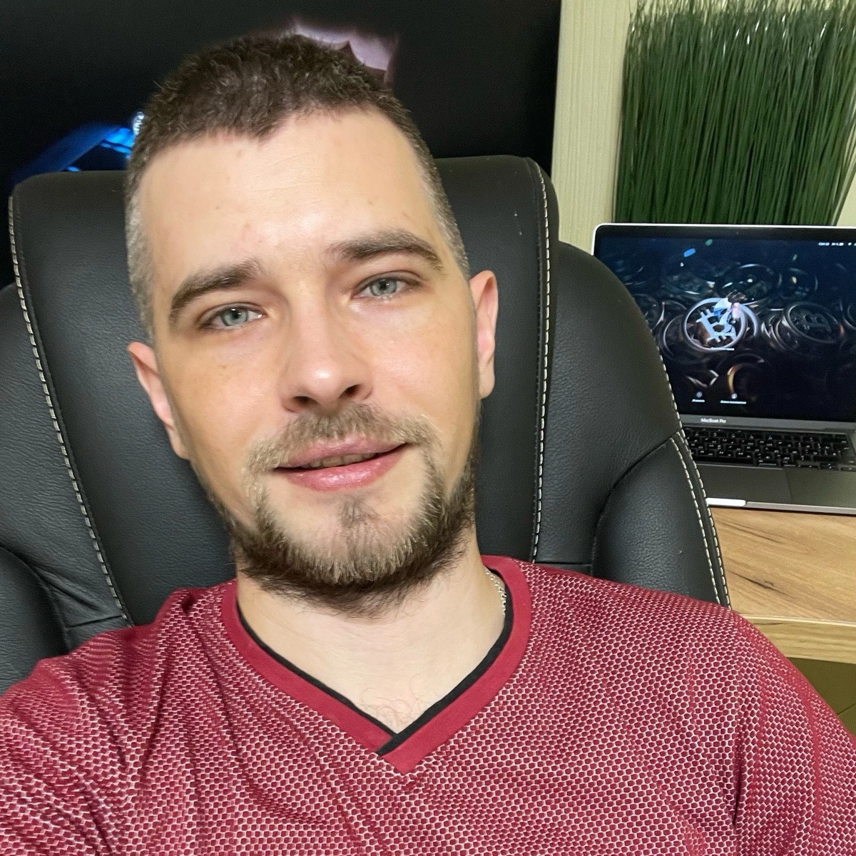 Дмитрий Васильевич | Сетка — социальная сеть от hh.ru