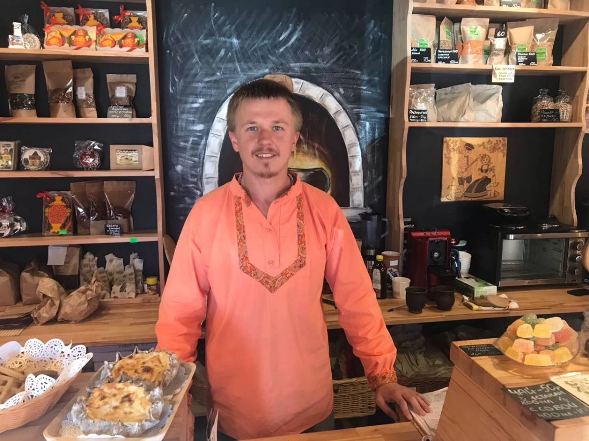 Антон Микуч