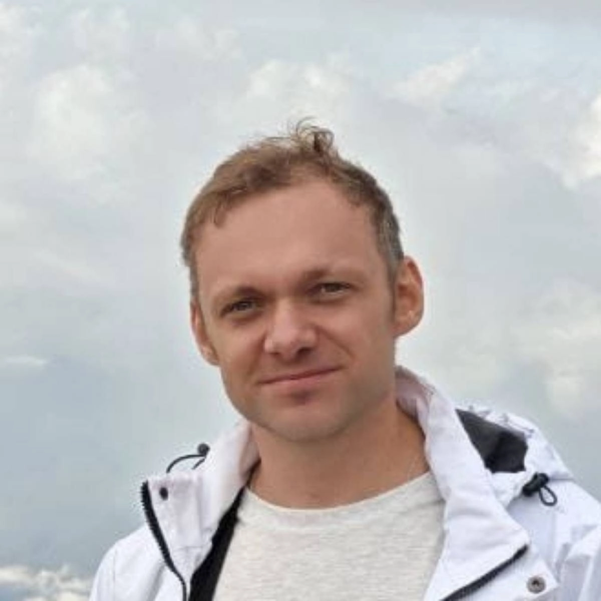 Иван Зверев | Сетка — социальная сеть от hh.ru