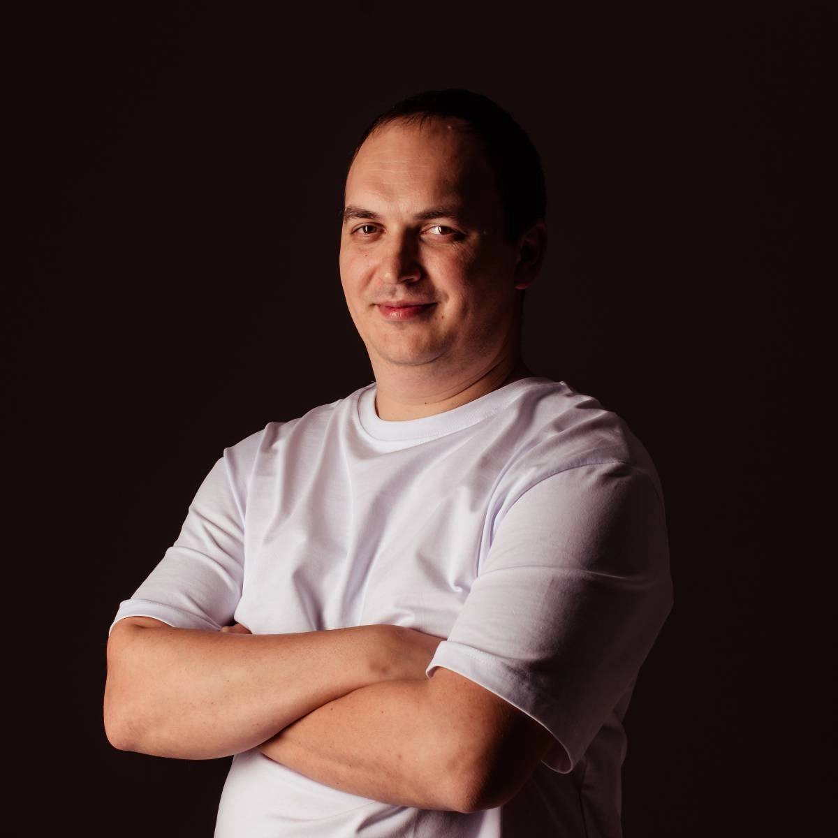 Антон Емельянов