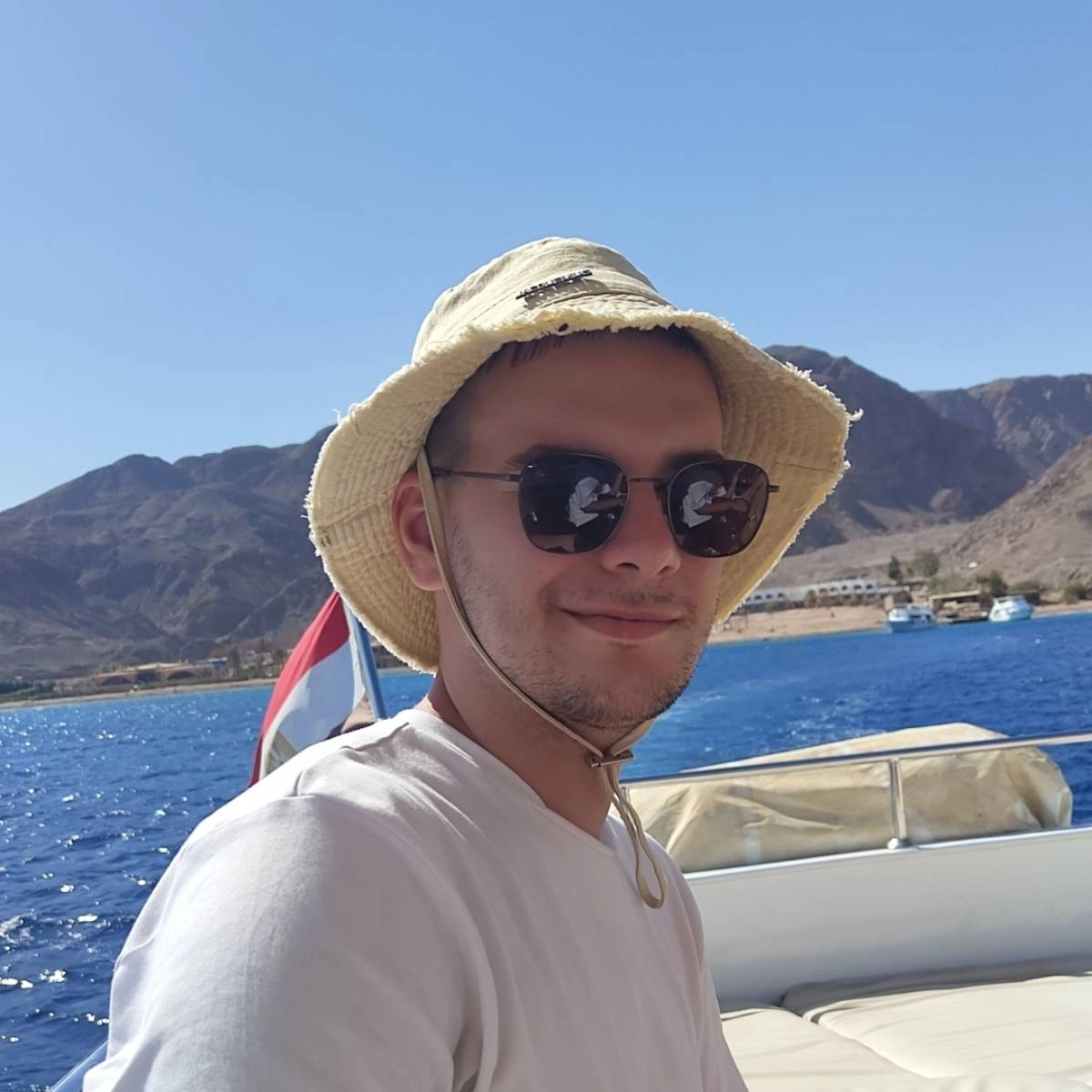 Bладислав Koшелев | Сетка — социальная сеть от hh.ru