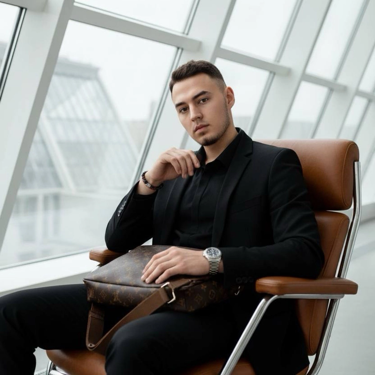 Артём Колчин