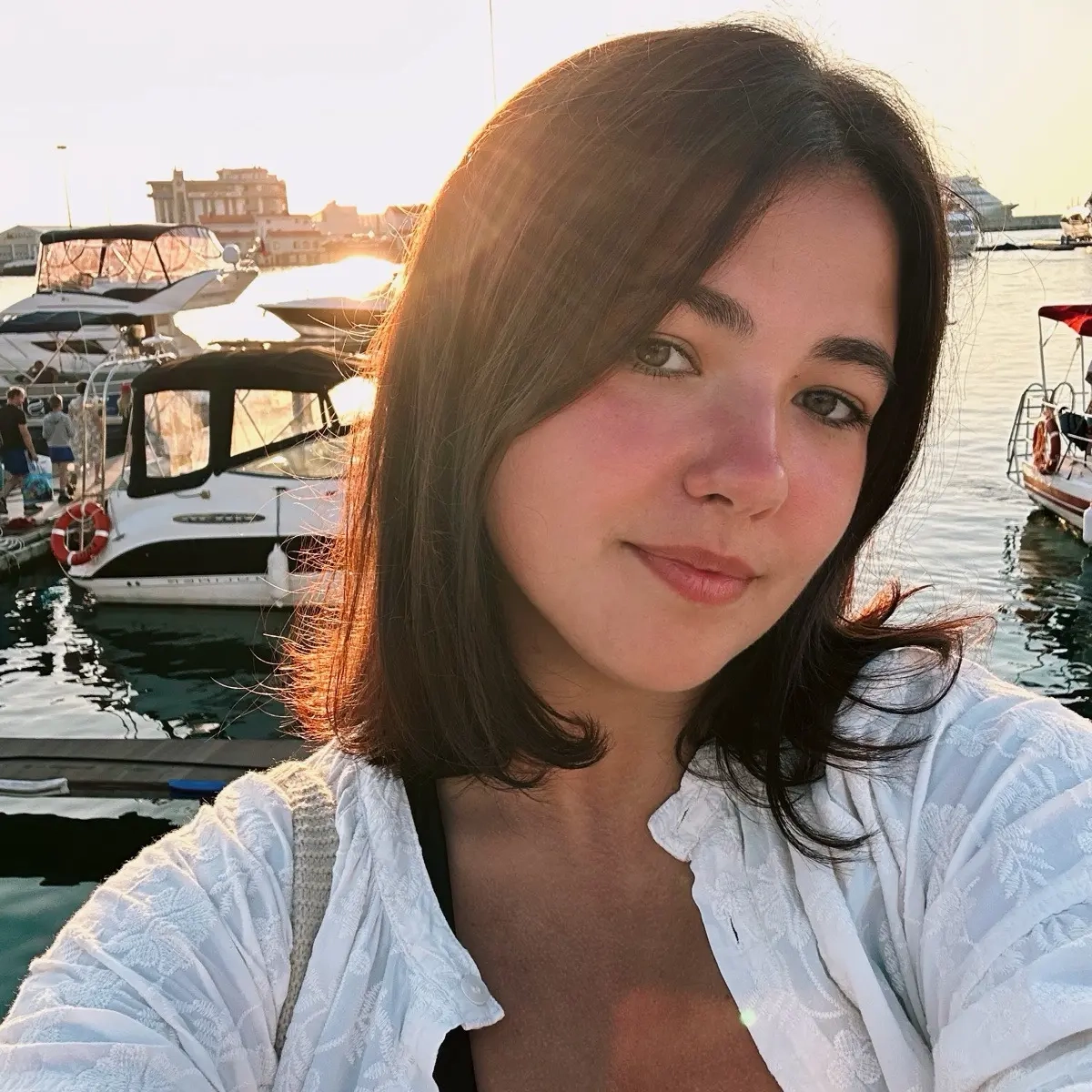 Lera Nova-Retoucher | Сетка — социальная сеть от hh.ru