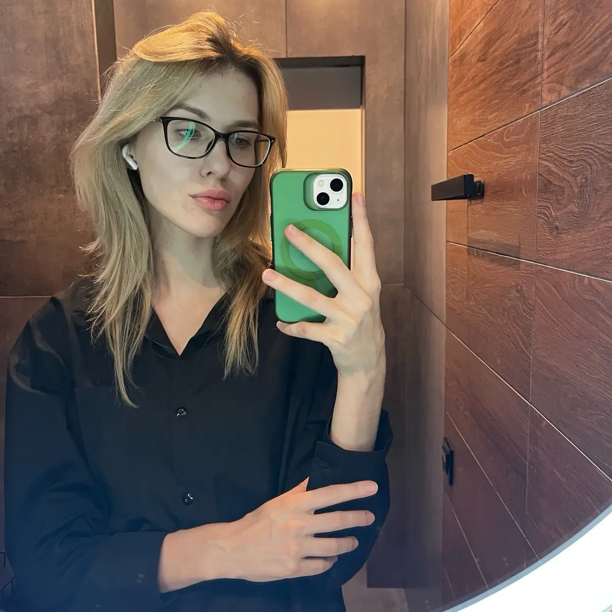 Арина Дмитриевна | Сетка — социальная сеть от hh.ru
