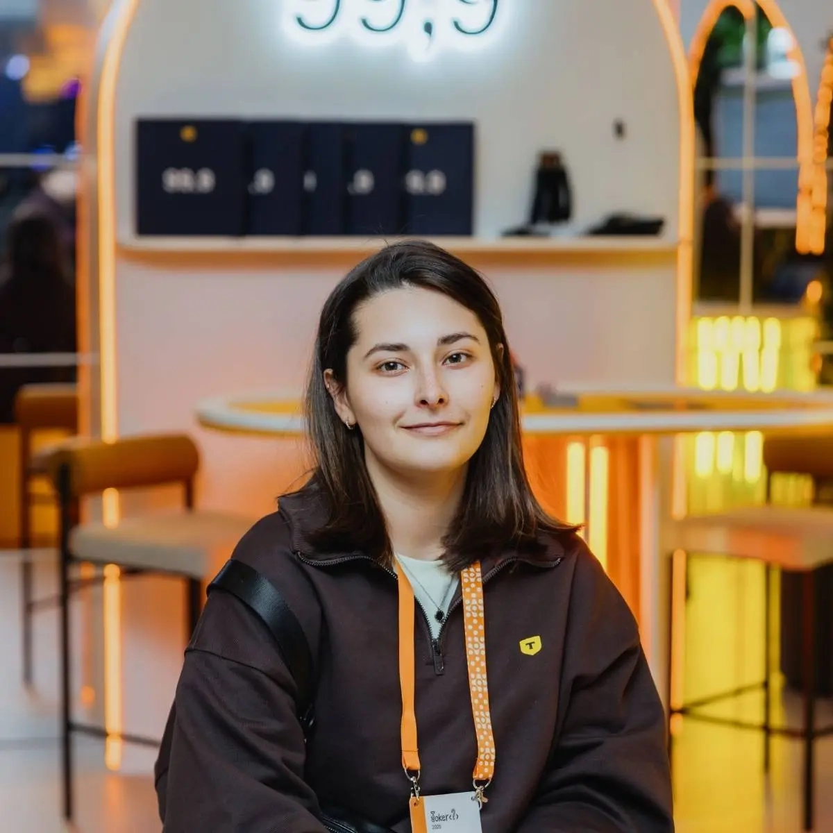 Алёна Султанова