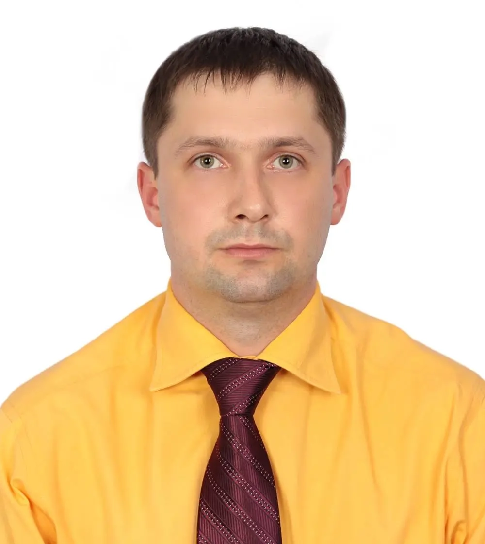 Денис Сергиенко | Сетка — социальная сеть от hh.ru