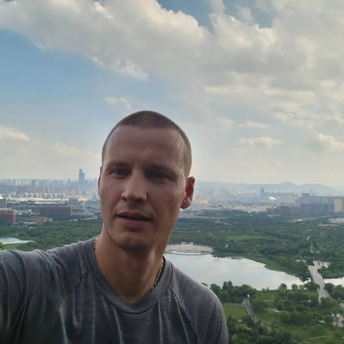 Антон Молотило