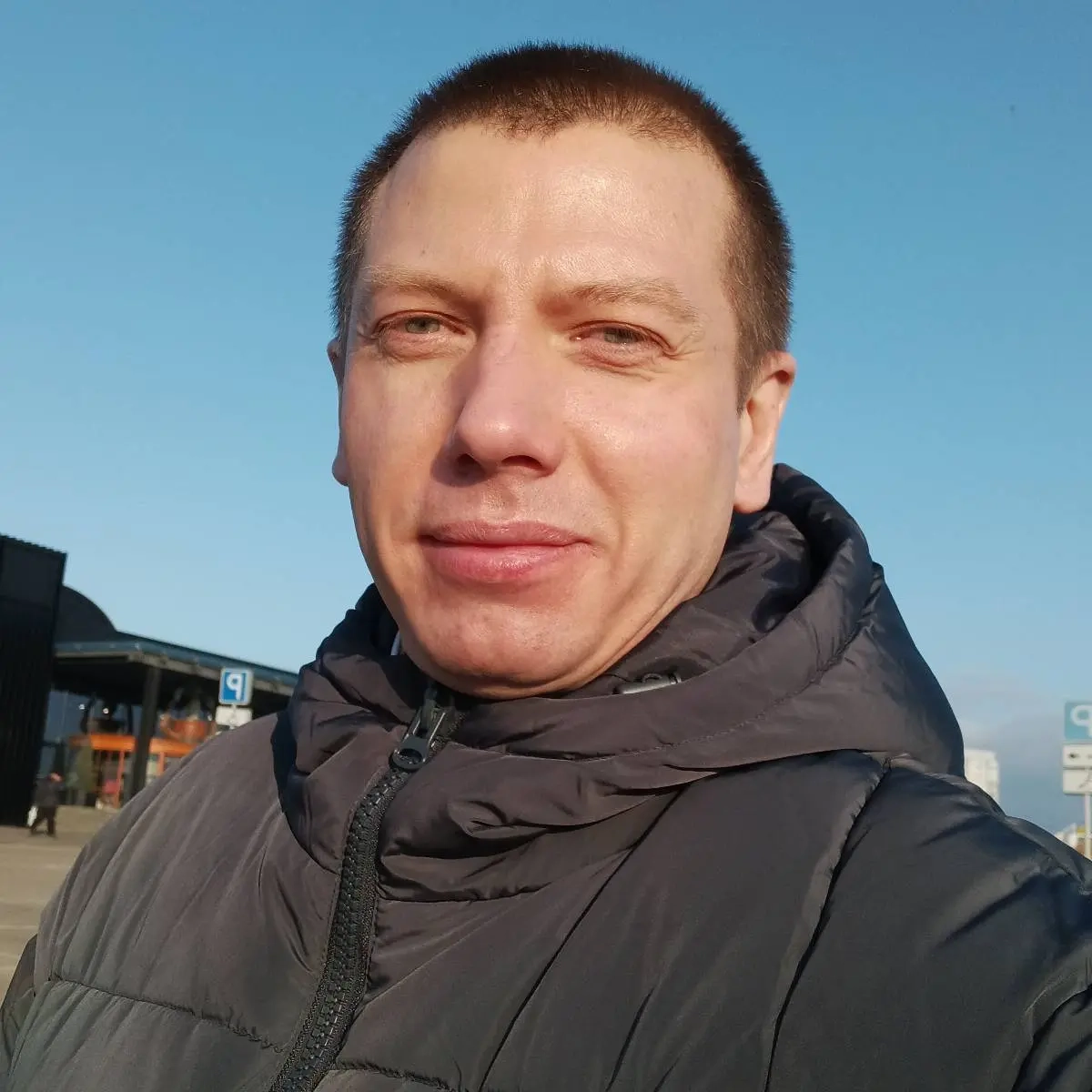 Владимир Александров