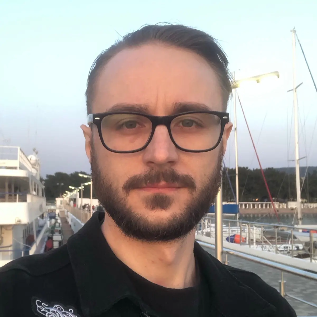 Артем Сафин