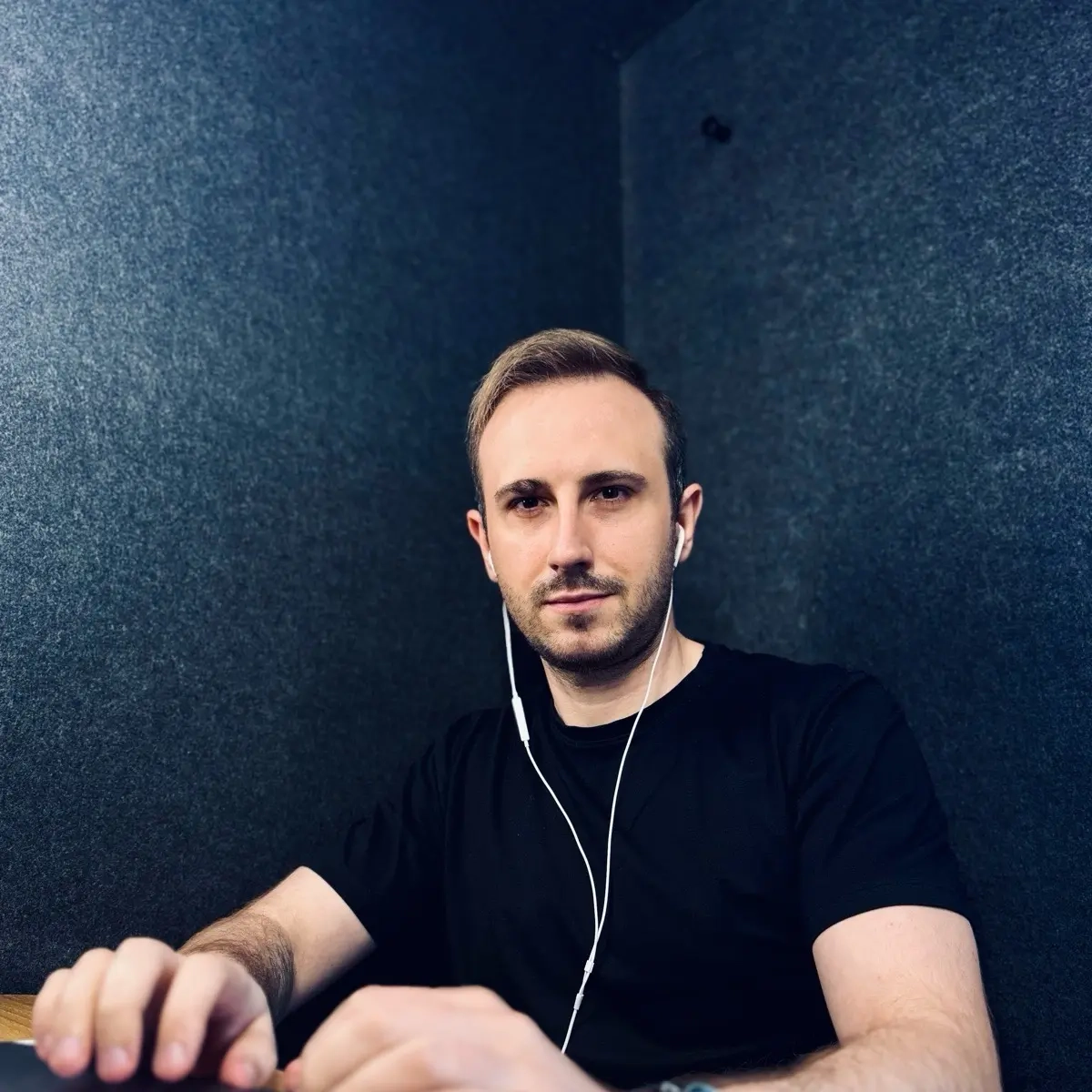 Владимир Захаров