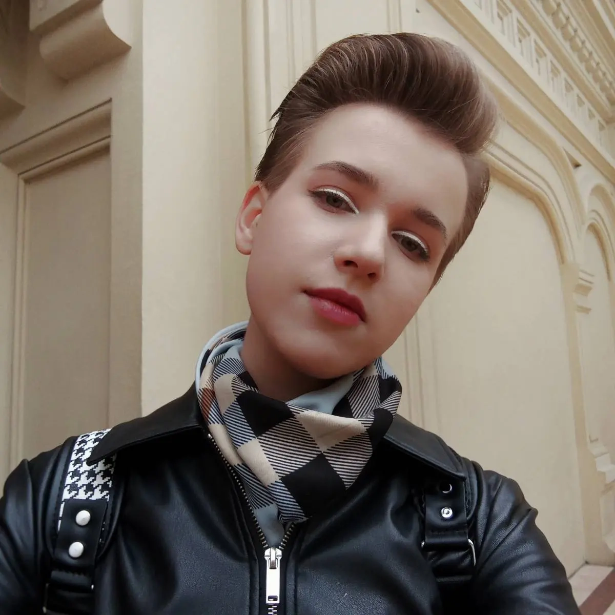 Елена Кулакова | Сетка — социальная сеть от hh.ru