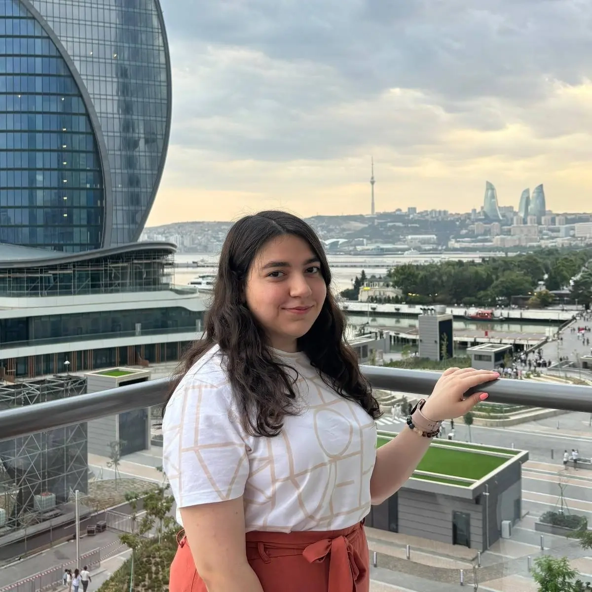 Эмилия Алиева | Сетка — социальная сеть от hh.ru