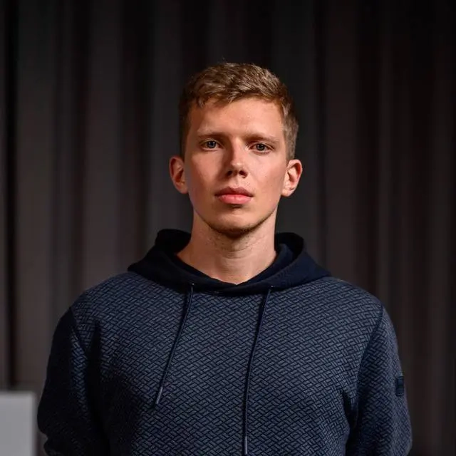 Илья Николаев