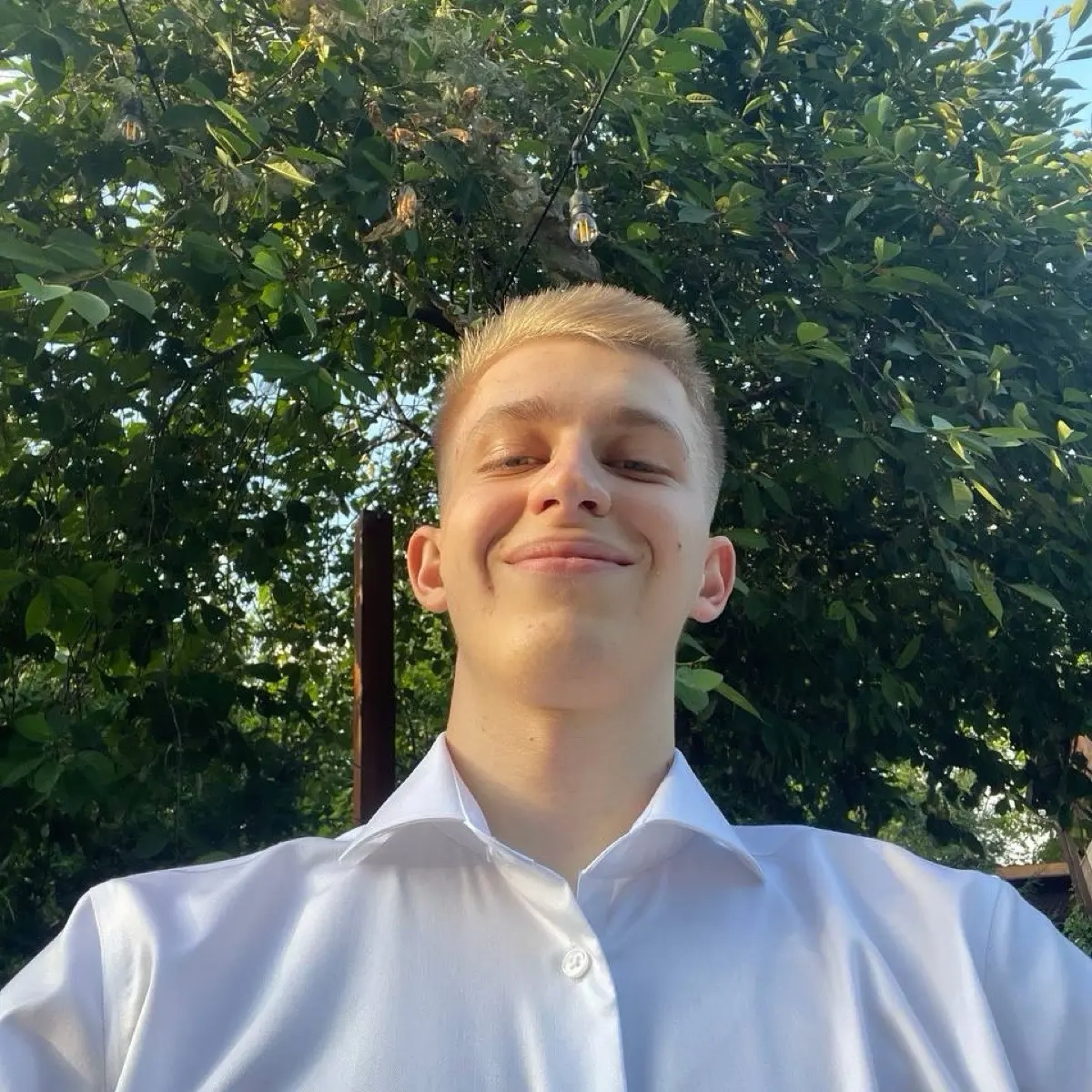 Владислав Иванов | Сетка — социальная сеть от hh.ru